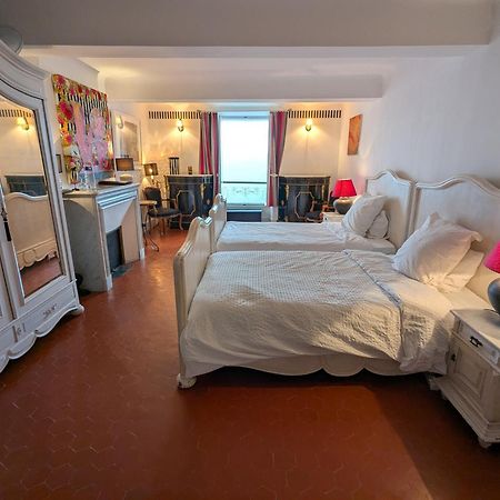 Les Chapeliers Bed and Breakfast Claviers Exteriör bild